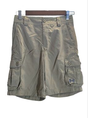 Under Armour Youth Medium Khaki Cargo Shorts - EUC